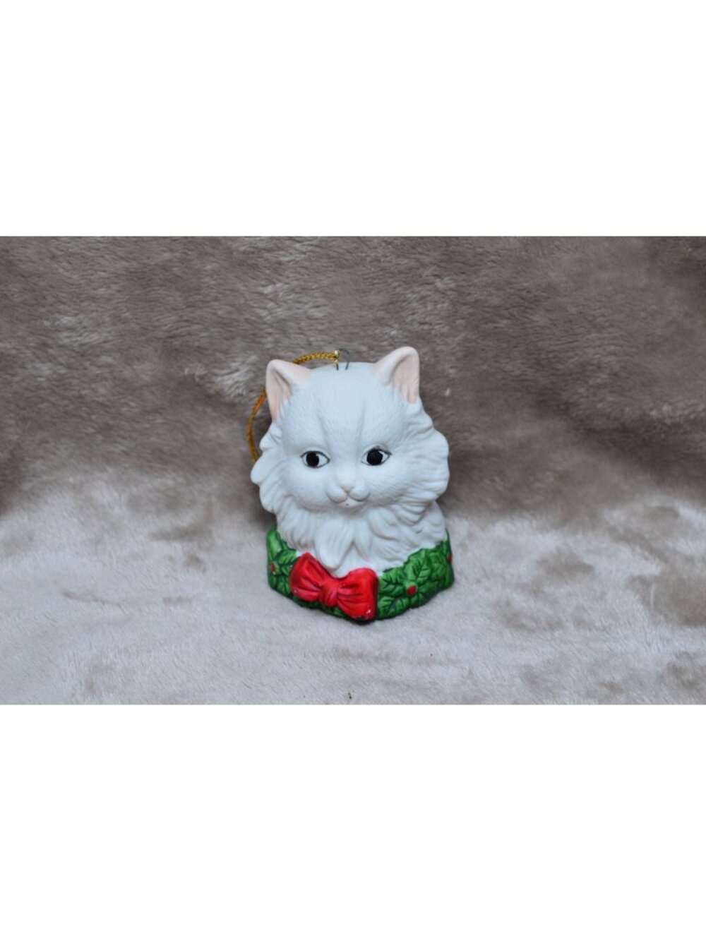 Vintage Porcelain Bisque White Cat Kitten Christmas Ornament Kitsch Retro  Wreat
